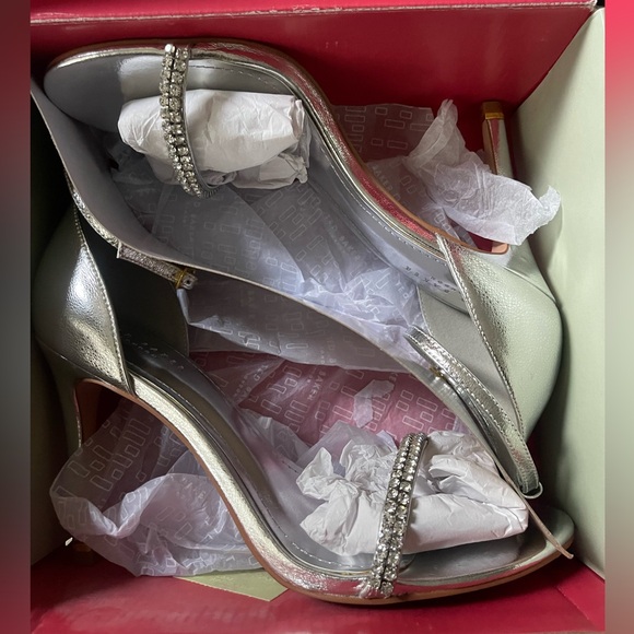 BNIB TED BAKER SILVER HEELS - Picture 8 of 8